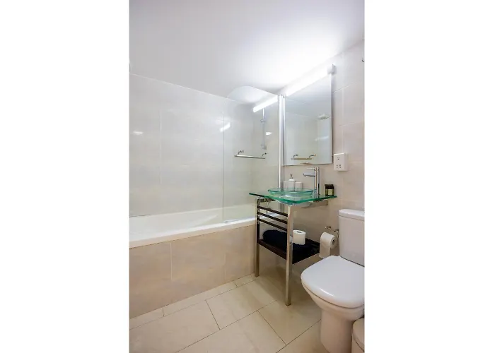 Athena * Kato Yialia